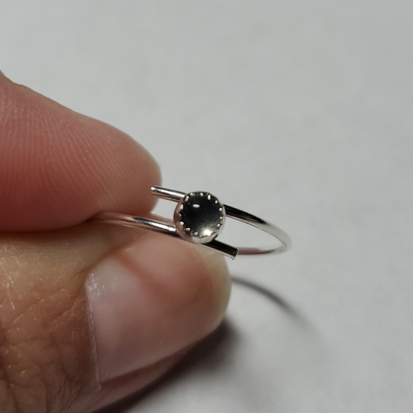 Sterling Silver & Labradorite Bypass Ring, sz 6 - Picture 5 of 6